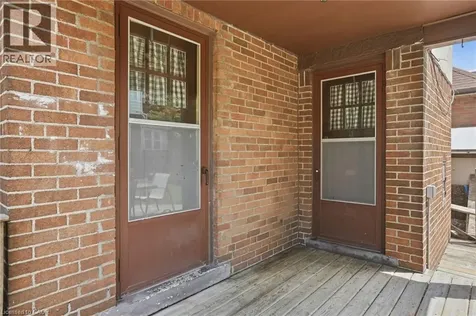 1642 King Street East Hamilton ON L8K 1T9