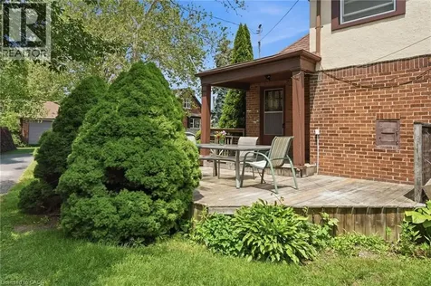 1642 King Street East Hamilton ON L8K 1T9