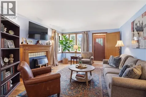 1642 King Street East Hamilton ON L8K 1T9