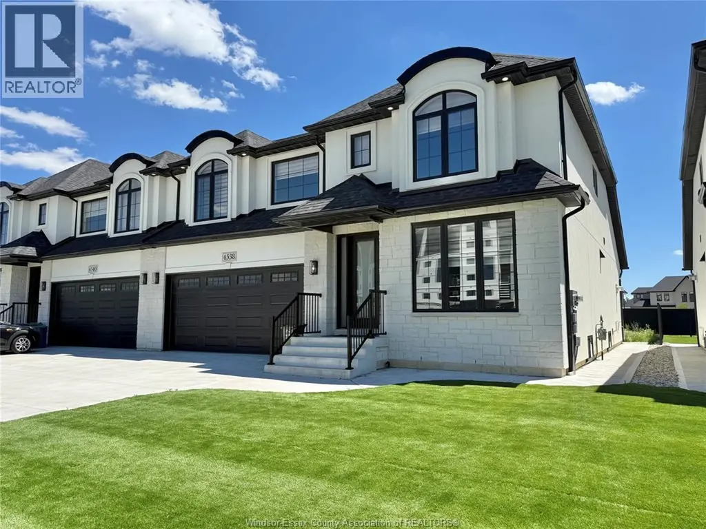 4538 Valerio Crescent Lasalle ON N9H 0N2