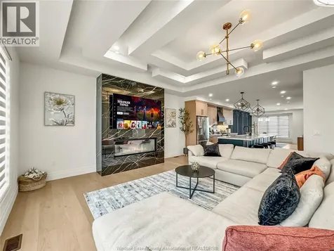 4538 Valerio Crescent Lasalle ON N9H 0N2