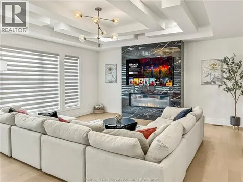 4538 Valerio Crescent Lasalle ON N9H 0N2