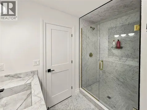 4538 Valerio Crescent Lasalle ON N9H 0N2