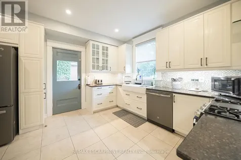 8 William Street Brantford ON N3T 3K1