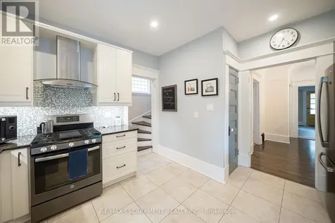8 William Street Brantford ON N3T 3K1