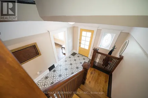 8 William Street Brantford ON N3T 3K1