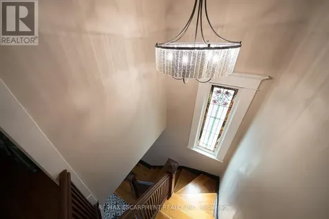 8 William Street Brantford ON N3T 3K1