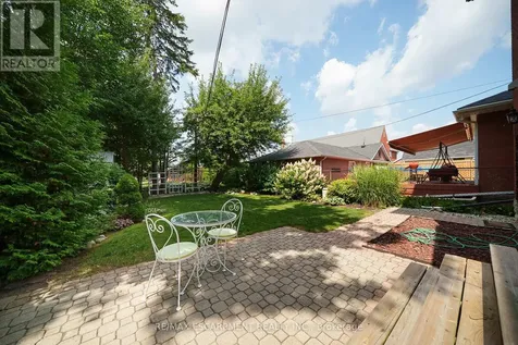 8 William Street Brantford ON N3T 3K1