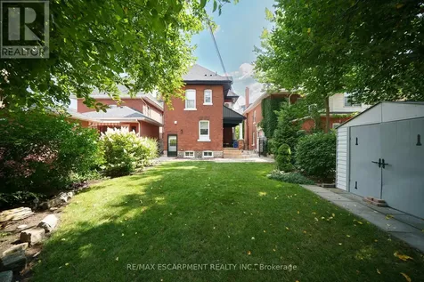 8 William Street Brantford ON N3T 3K1