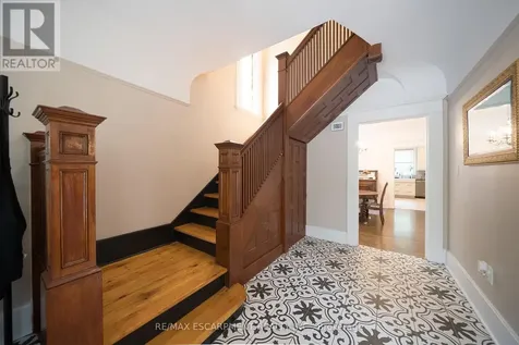 8 William Street Brantford ON N3T 3K1
