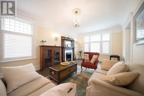 8 William Street Brantford ON N3T 3K1