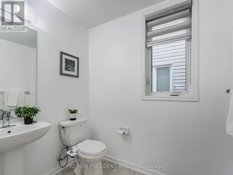 161 Munro Circle East Brantford ON N3T 0R3