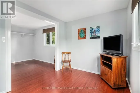 270 Mceachern Crescent Ottawa ON K1E 3K5