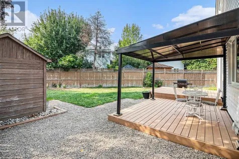 270 Mceachern Crescent Ottawa ON K1E 3K5