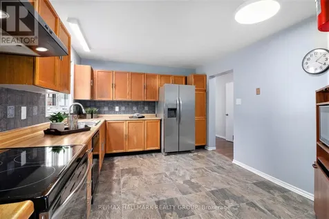 270 Mceachern Crescent Ottawa ON K1E 3K5