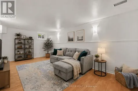 2210 Loyola Avenue Ottawa ON K1J 8H5