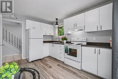 2210 Loyola Avenue Ottawa ON K1J 8H5