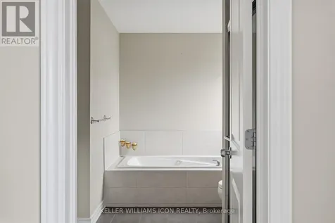 3379 Woodroffe Avenue Ottawa ON K2G 6Z5