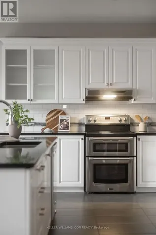 3379 Woodroffe Avenue Ottawa ON K2G 6Z5
