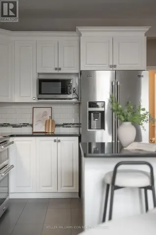 3379 Woodroffe Avenue Ottawa ON K2G 6Z5