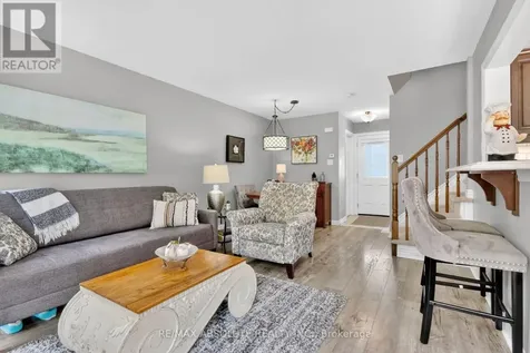 127 Maestro Avenue Ottawa ON K2S 0V4