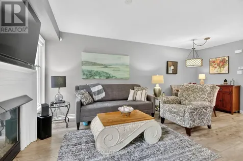 127 Maestro Avenue Ottawa ON K2S 0V4