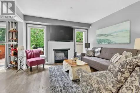 127 Maestro Avenue Ottawa ON K2S 0V4