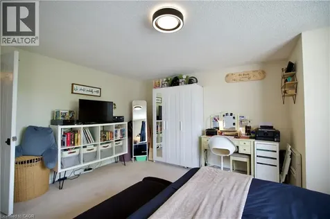 428 Bernay Drive Waterloo ON N2T 2X8