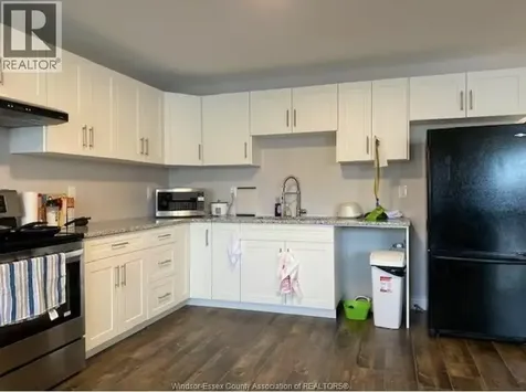363 Curry Avenue Windsor ON N9B 2B6
