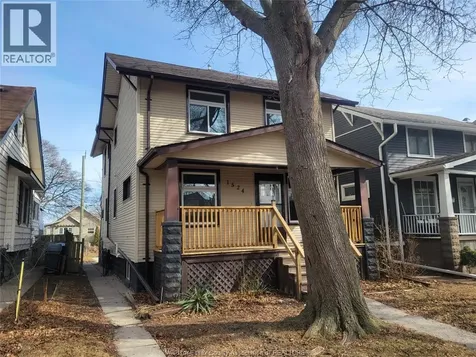 1524 Lincoln Windsor ON N8Y 2J4