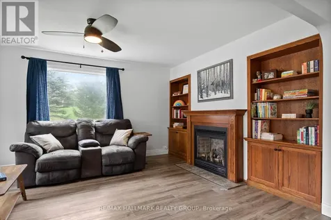 17 Kenney Road Rideau Lakes ON K0G 1E0
