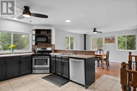 17 Kenney Road Rideau Lakes ON K0G 1E0