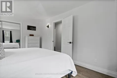 17 Kenney Road Rideau Lakes ON K0G 1E0