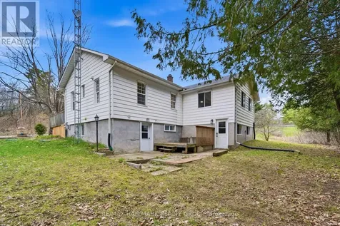 17 Kenney Road Rideau Lakes ON K0G 1E0