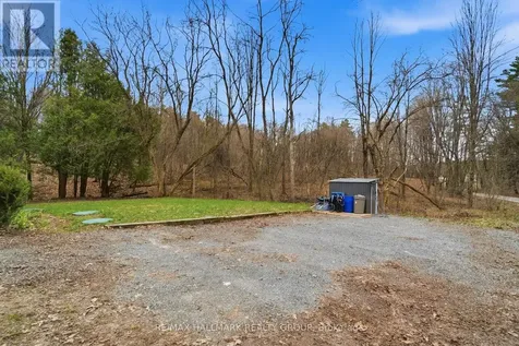 17 Kenney Road Rideau Lakes ON K0G 1E0
