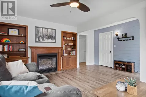 17 Kenney Road Rideau Lakes ON K0G 1E0