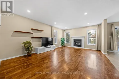 120 Grovemont Drive Ottawa ON K2G 6Z4