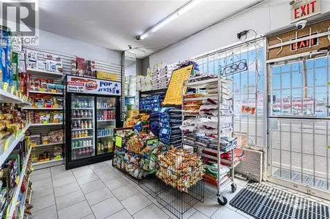 44 Dean Street Brampton ON L6W 1M6