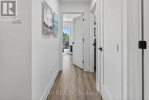 271 Duncairn Avenue Ottawa ON K1Z 7H1