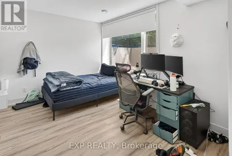 271 Duncairn Avenue Ottawa ON K1Z 7H1