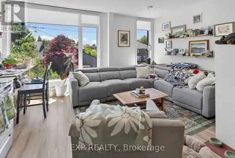 271 Duncairn Avenue Ottawa ON K1Z 7H1
