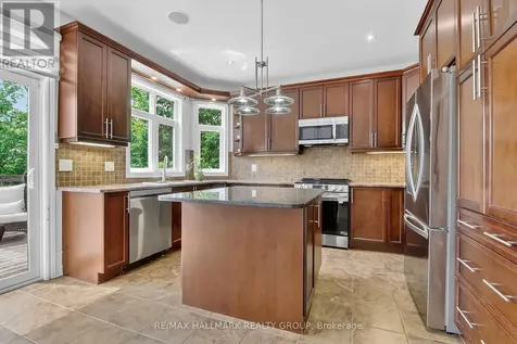 189 Bridgestone Drive Ottawa ON K2M 0C5