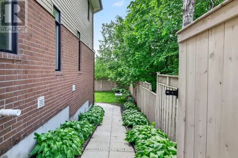 189 Bridgestone Drive Ottawa ON K2M 0C5