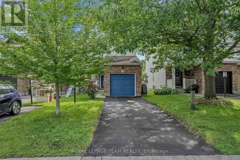 23 Roblyn Way Ottawa ON K2G 5Z4