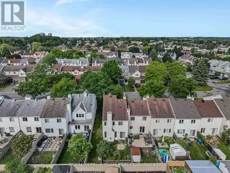 23 Roblyn Way Ottawa ON K2G 5Z4
