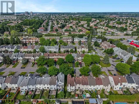 23 Roblyn Way Ottawa ON K2G 5Z4