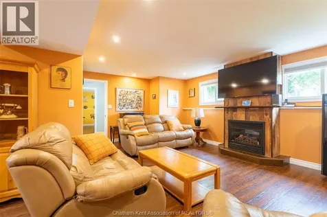 16 Mango Lane Blenheim ON N0P 1A0