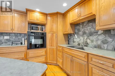495 Barker Road Madoc ON K0K 2K0
