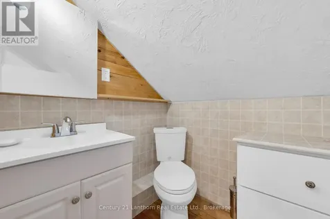 495 Barker Road Madoc ON K0K 2K0