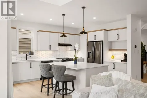 682 Borbridge Avenue Ottawa ON K4M 0E3